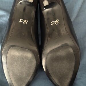 Antonia Saint New York Heels